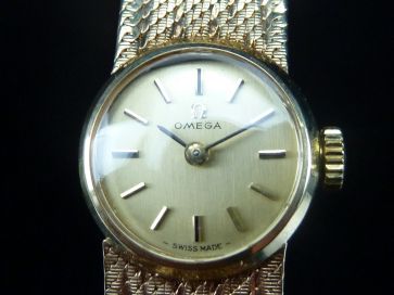 OMEGA 9CT GOLD LADIES WATCH