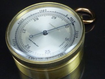COMPENSATED POCKET BAROMETER