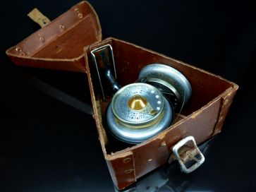 VINTAGE ILLINGWORTH No.3 CASTING REEL
