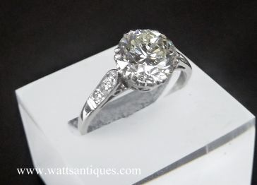 2.25CT DIAMOND PLATINUM RING 