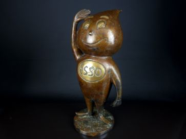 BRONZE ESSO Mr DRIP FIGURE