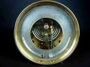 BRASS BAROMETER WITH TWIN THERMOMETERS