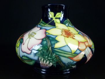 MOORCROFT GOLDEN JUBILEE VASE
