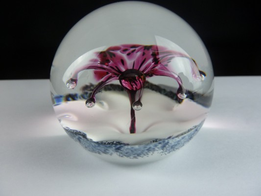 Watt's Antiques :: SELKIRK GLASS PAPERWEIGHT ::