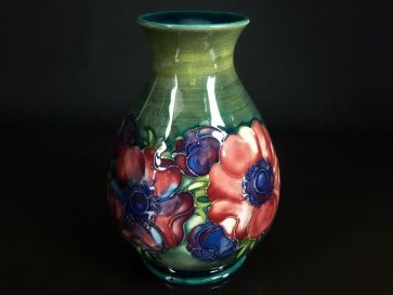  MOORCROFT ANEMONE VASE