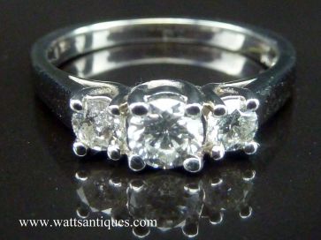 14K 3 STONE  DIAMOND RING 