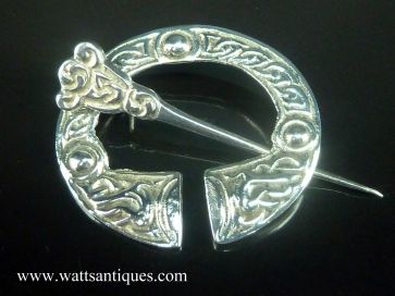  ROBERT ALLISON PENNANULAR BROOCH