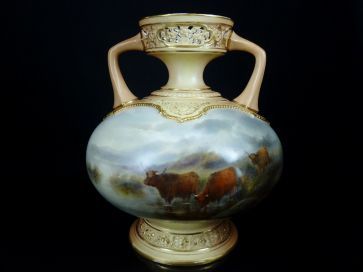 R.WORCESTER VASE SIGNED JOHN STINTON