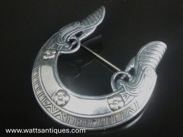 SHEILA FLEET SILVER VIKING CHAPE