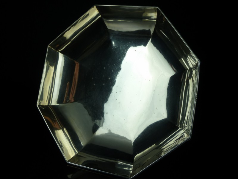Watt's Antiques :: OCTAGONAL SILVER BOWL