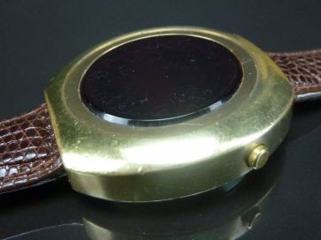 70s RED LED LARGE GENTS WATCH