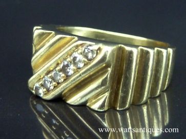 6 STONE 18K DIAMOND RING